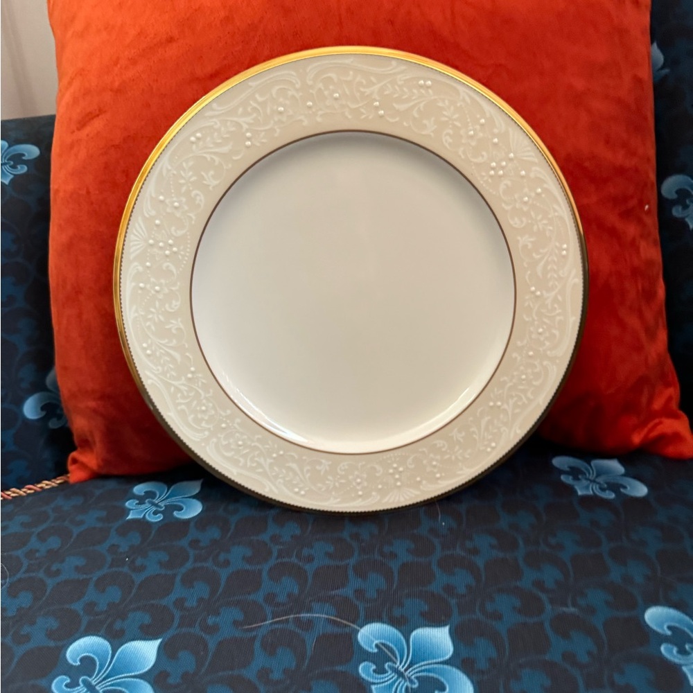 Noritake White Palace Salad plates set of 6